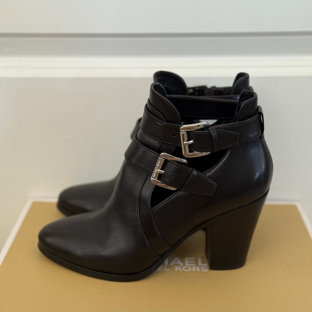MICHAEL Michael Kors Black Leather Ankle Boots with Silver Buckles